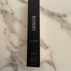 Giorgio Armani SKIN TINT LONGWEAR & CARE L3
